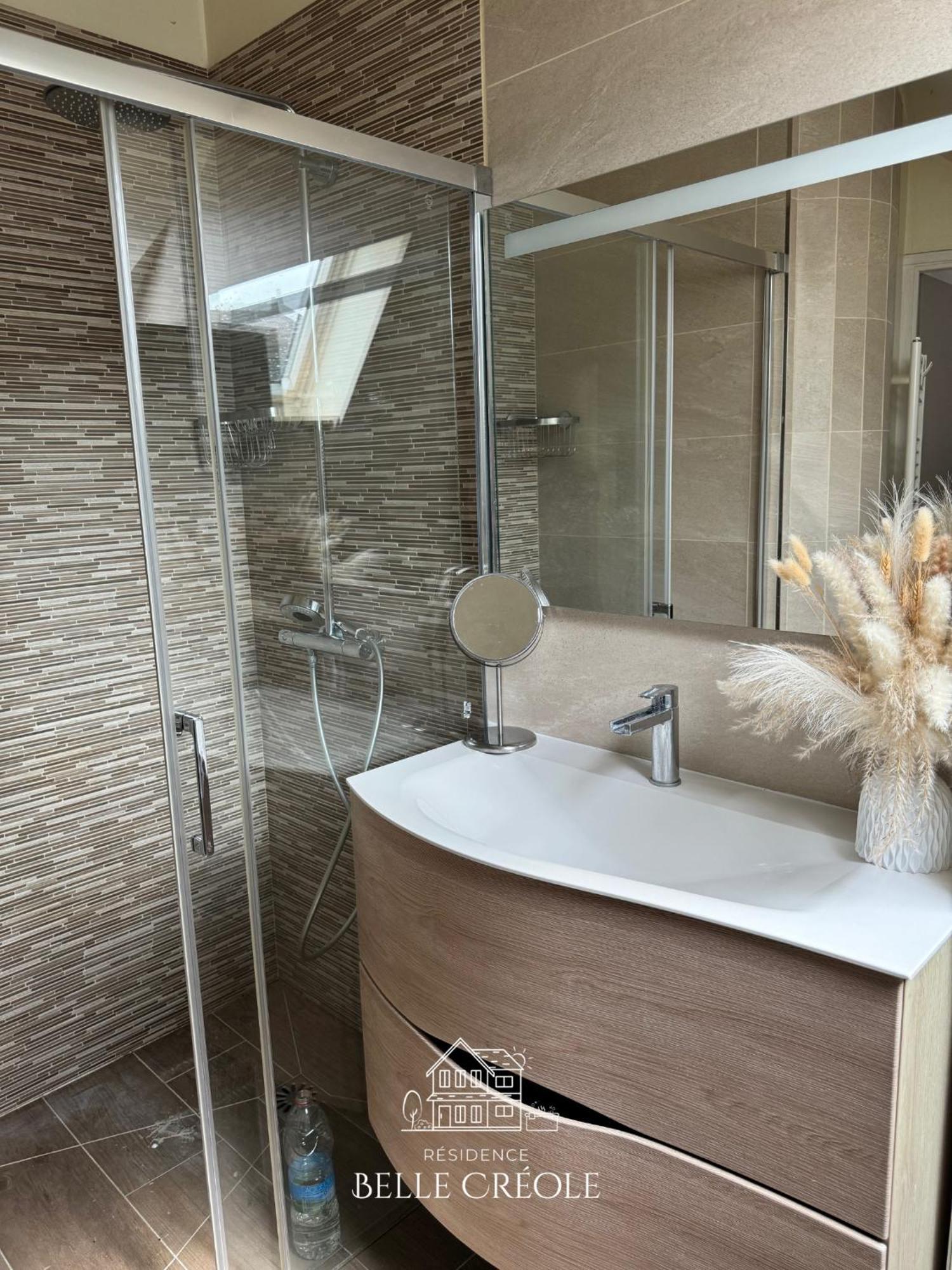 Duplex Vip Jacuzzi A 15Min De Disneyland Paris Et 1H De Paris Quincy-Voisins المظهر الخارجي الصورة